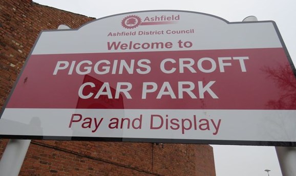 Piggins Croft Car Park Sign