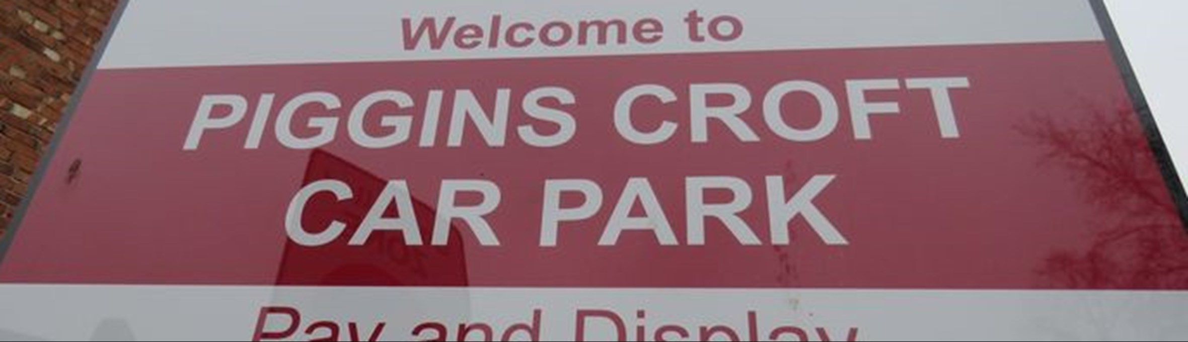 Piggins Croft Car Park Sign