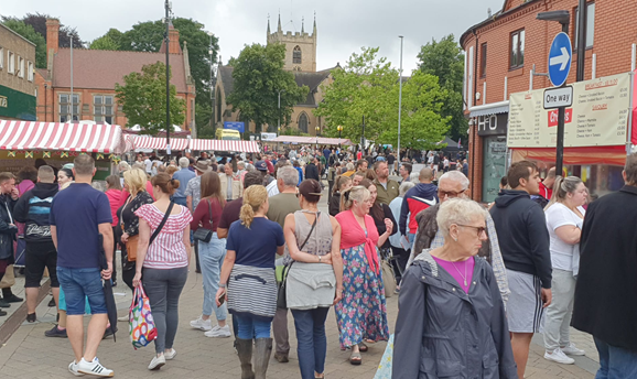 hundreds of people on Hucknall High street for the food and drink festival 