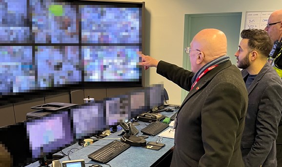 Cllr John Wilmott visits Notts CCTV headquarters